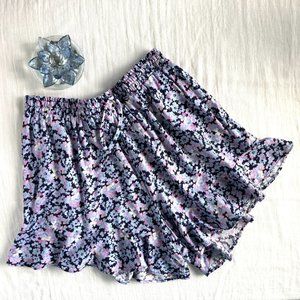 Flirty Ruffled Hem Shorts Black Lavender Light Blue Print Stretch Waist Size XS